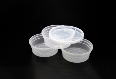 8 oz. PP Translucent Deli Container and Lid Combo (Case of 240 Sets)